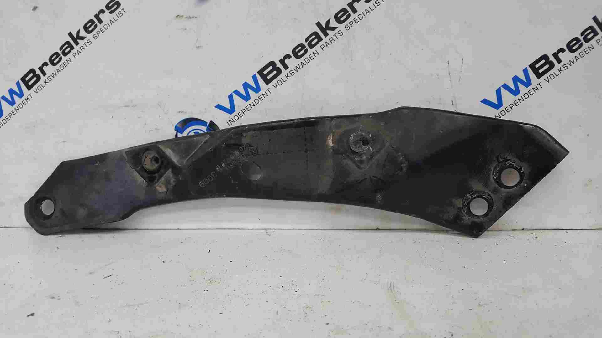 Volkswagen Golf MK6 2009-2012 Passenger NSF Front Headlight Support Bracket