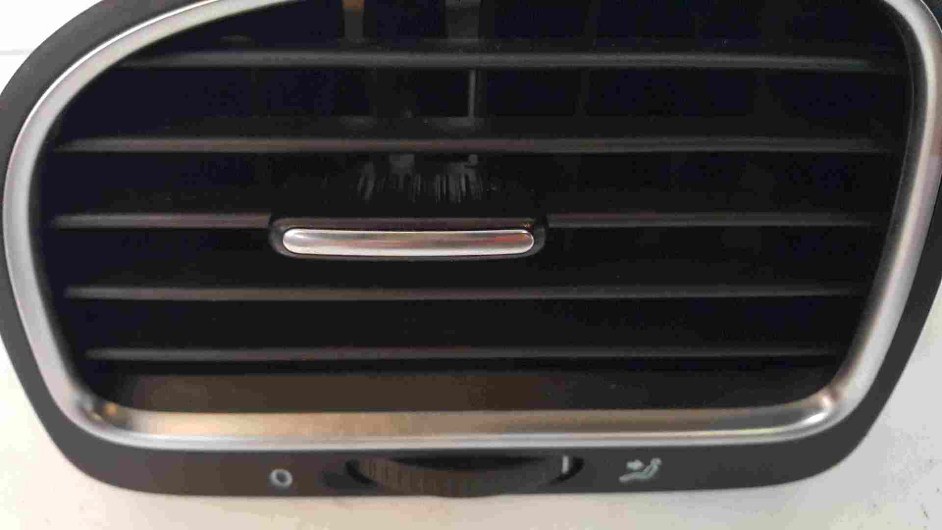 Volkswagen Golf MK6 2009-2012 Passenger NSF Front Heater Vent 5K0819703K