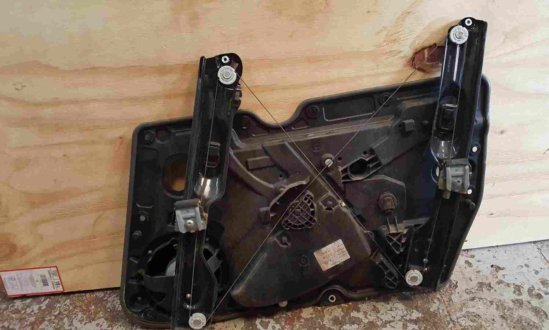 Volkswagen Golf MK6 2009-2012 Passenger NSF Front Window Regulator 5dr