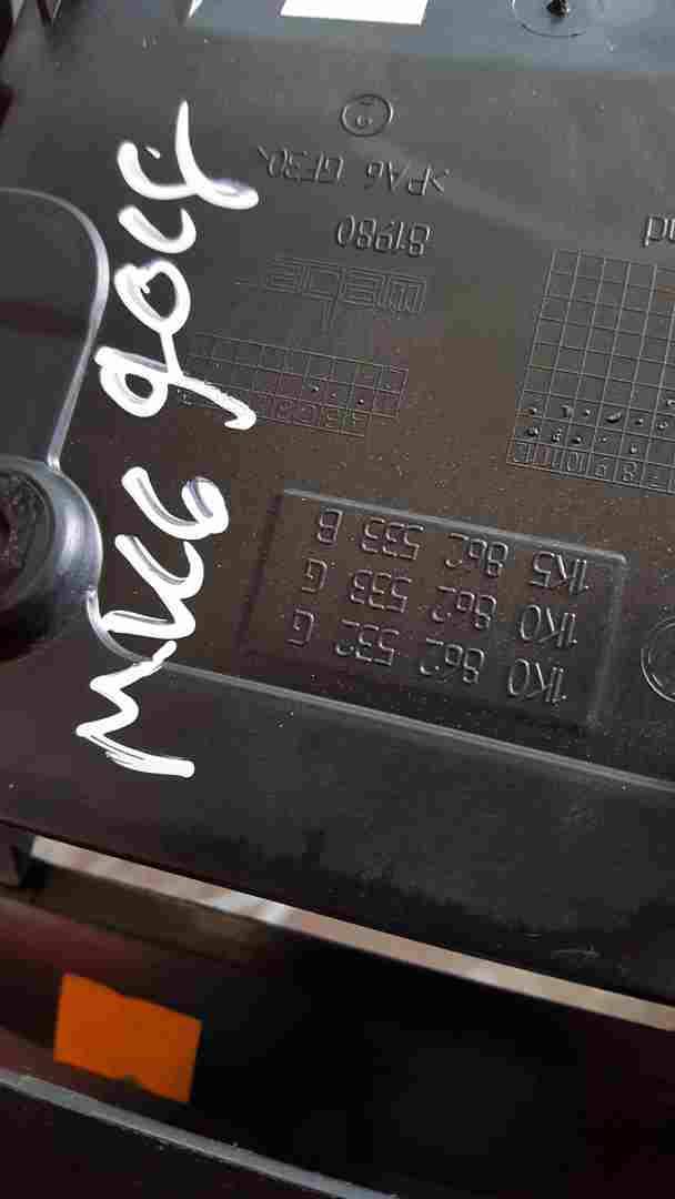 Volkswagen Golf MK6 2009-2012 Rear Centre Vent Panel