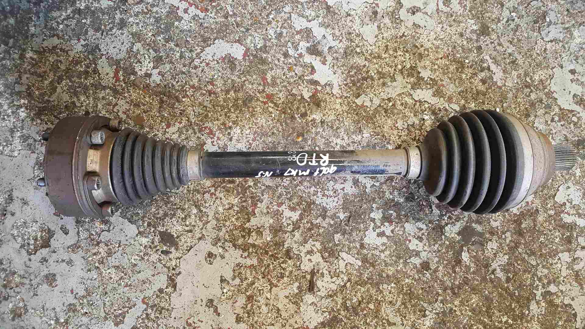 Volkswagen Golf MK7 2012-2017 1.6 TDi Passenger NSF Front Driveshaft 1K0407271LB