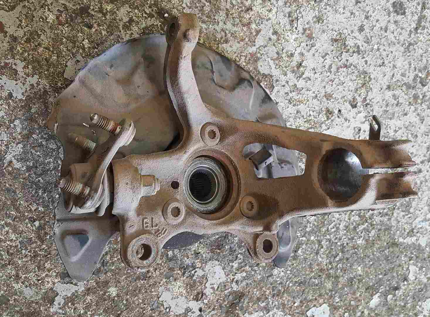 Volkswagen Golf MK7 2012-2017 1.6 TDi Passenger NSF Front Wheel Hub