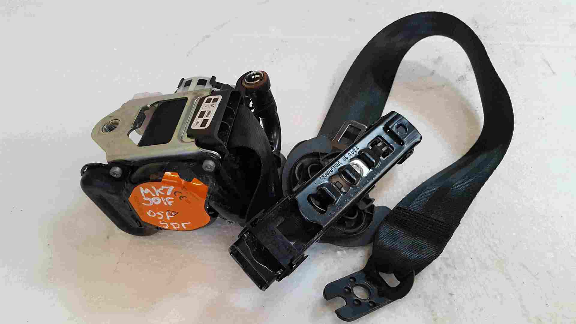 Volkswagen Golf MK7 2012-2017 Drivers OSF Front Seatbelt Belt 5dr
