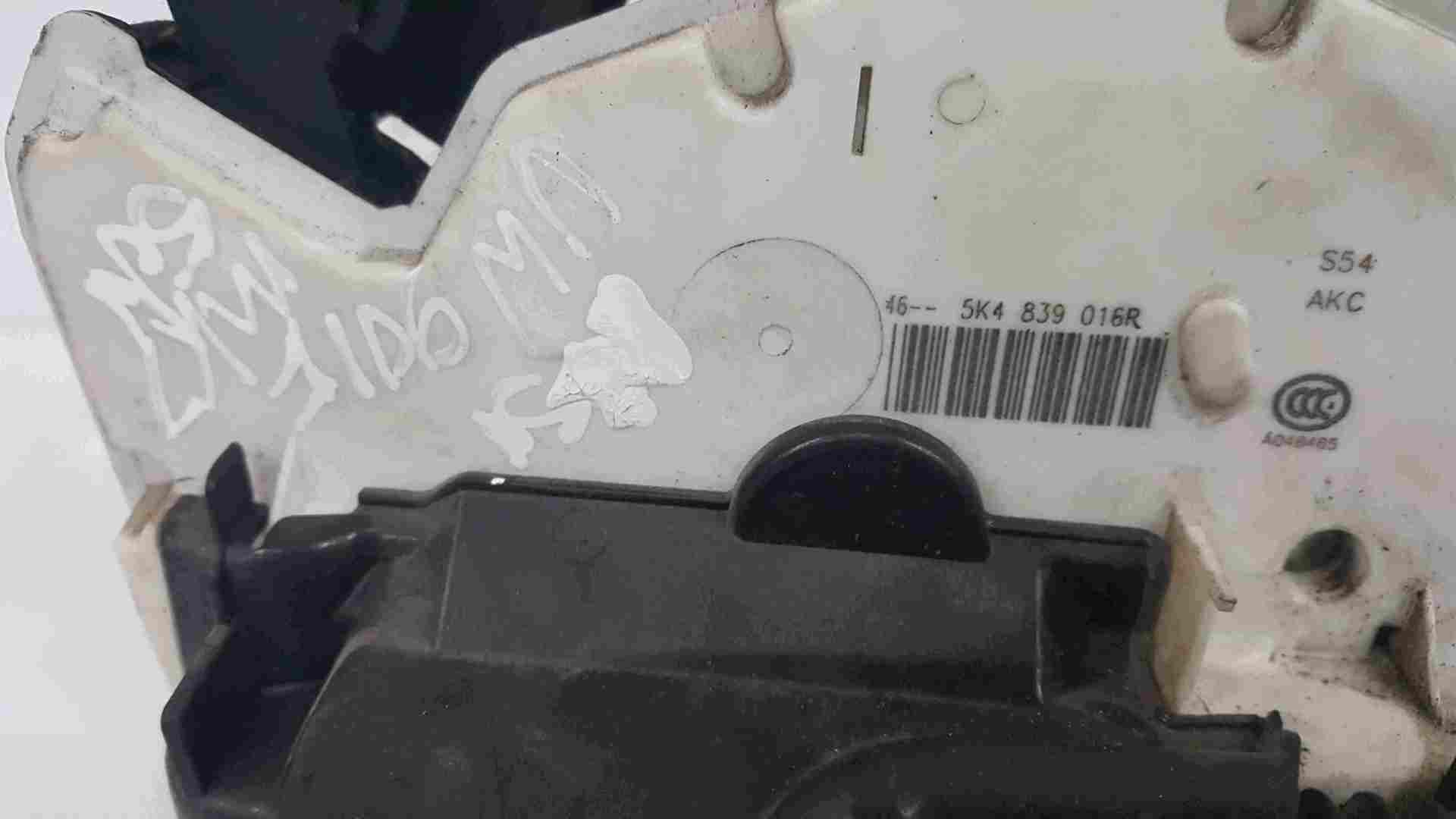Volkswagen Golf MK7 2012-2017 Drivers OSR Rear Door Lock Mechanism 5K4839016R