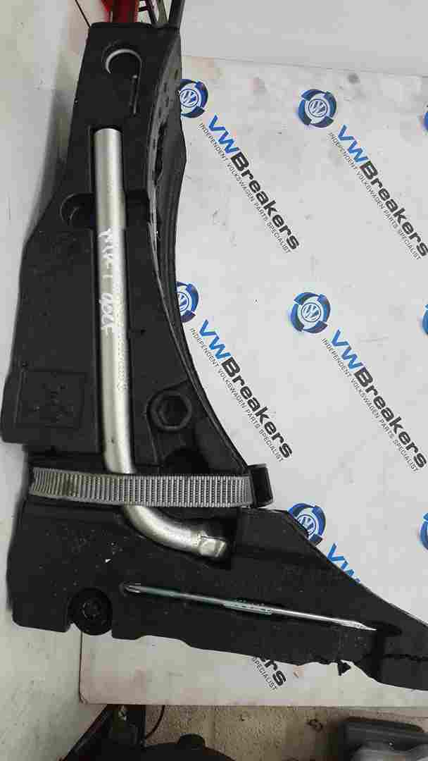 Volkswagen Golf MK7 7.5 2012-2020 Jack TOW Eye Tool SET 5G0012115ad 5g0012115ad