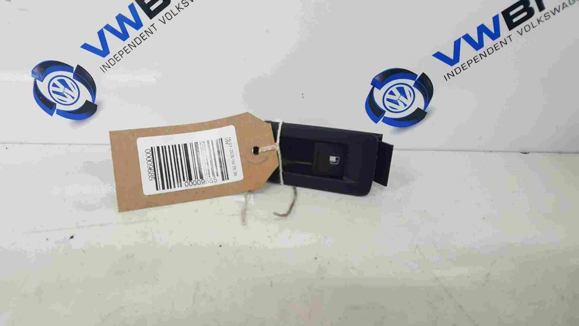 Volkswagen Golf Plus 2009-2012 Fuel Flap Release Switch Button 5M0959551A
