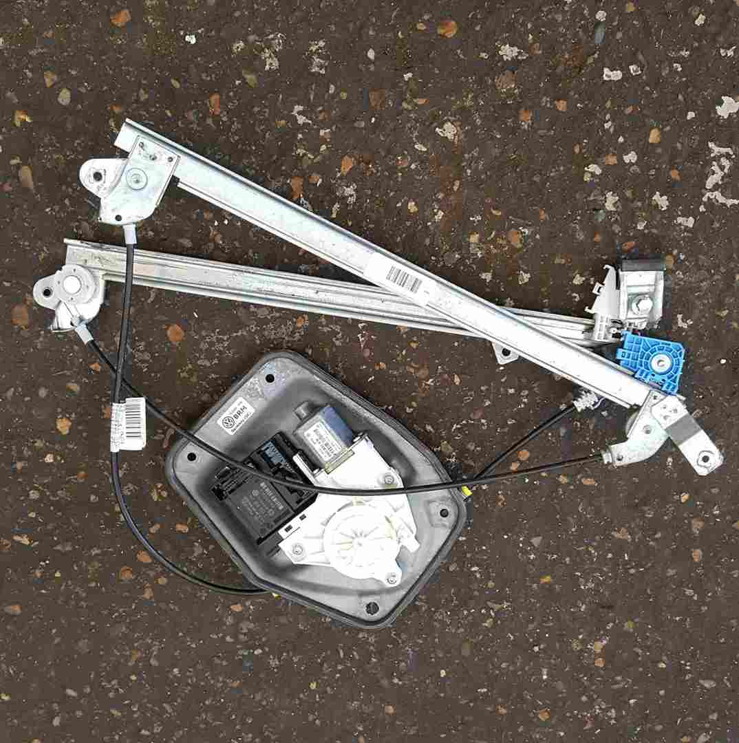 Volkswagen Golf Plus MK5 2003-2009 Drivers OSF Front Window Motor + Regulator
