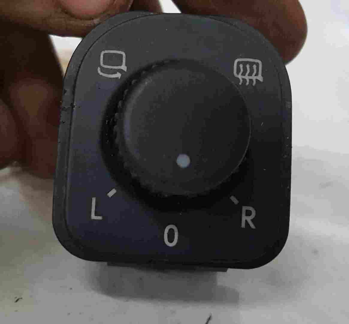 Volkswagen Golf Plus MK5 2003-2009 Wing Mirror Adjuster Power Folding 1K0959565J