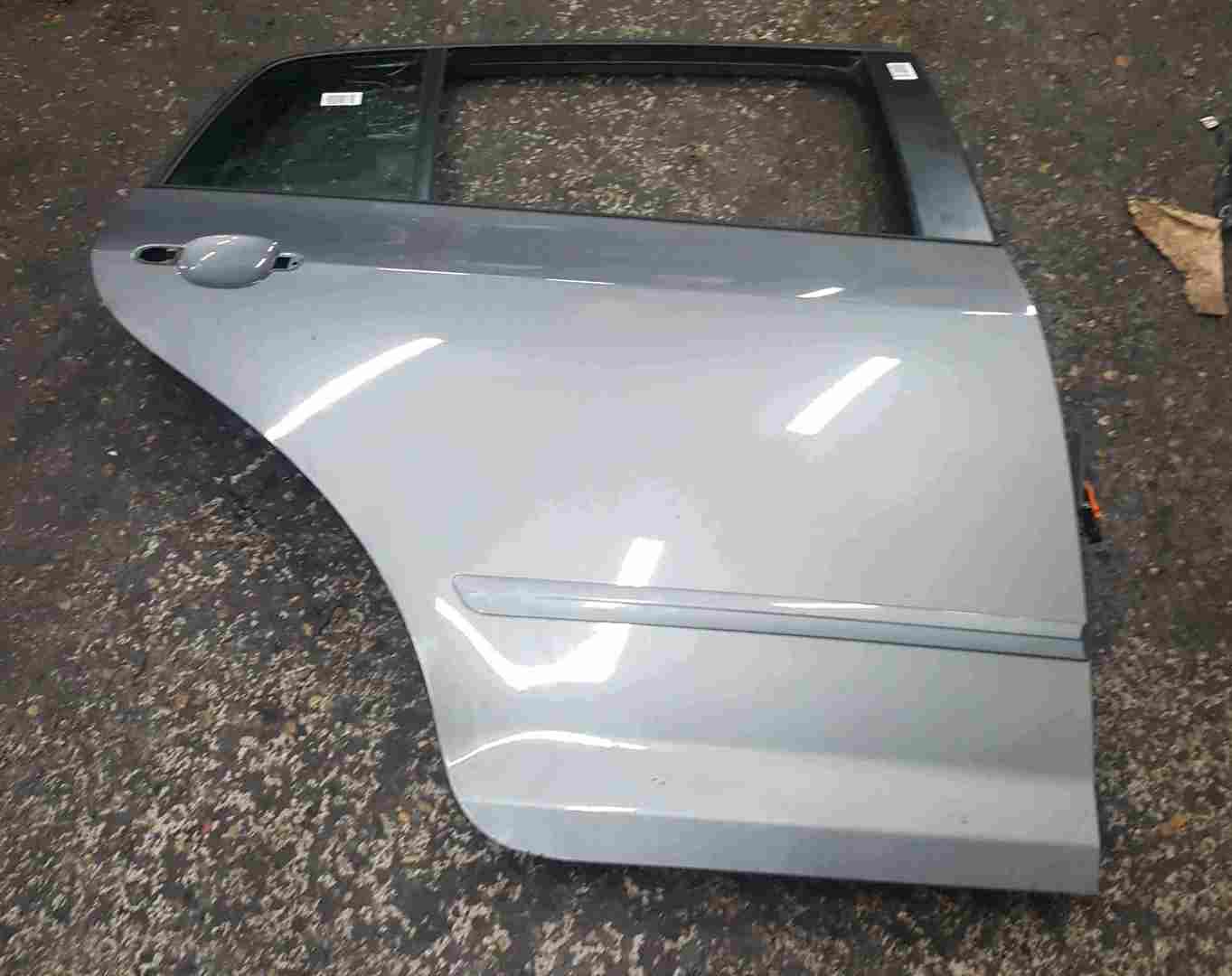 Volkswagen Golf Plus MK6 2009-2012 Drivers OSR Rear Door Grey LA7T