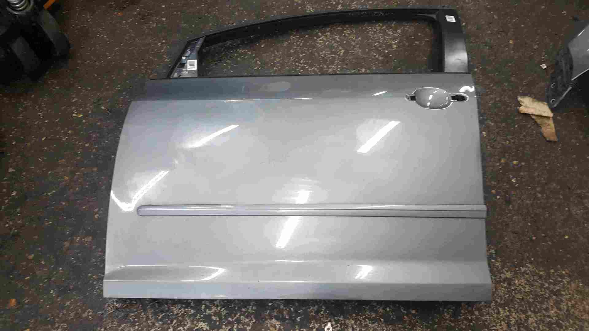 Volkswagen Golf Plus MK6 2009-2012 Passenger NSF Front Door Grey LA7T