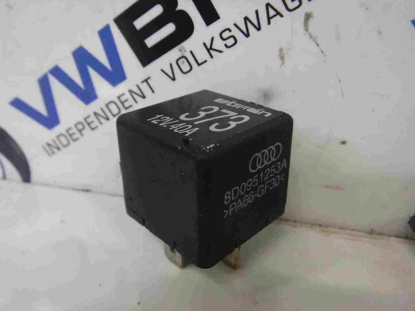 Volkswagen Golf Polo Lupo Touareg Passat Relay 8D0951253A