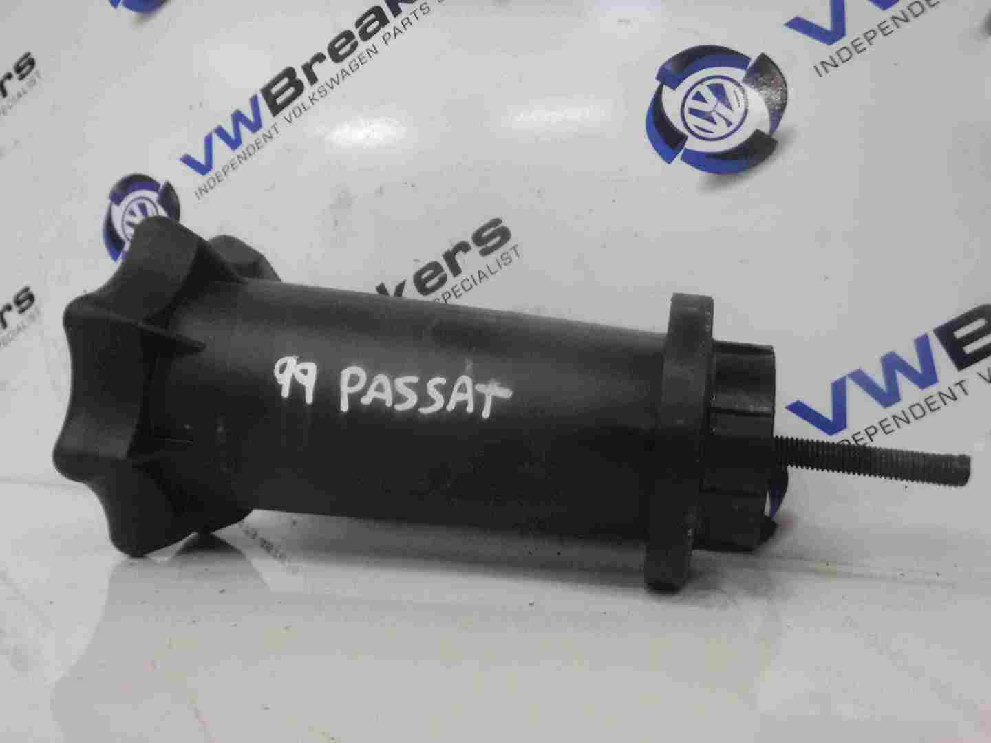 Volkswagen Passat 1996-2000 B5 Spare Wheel Retainer Bolt Screw