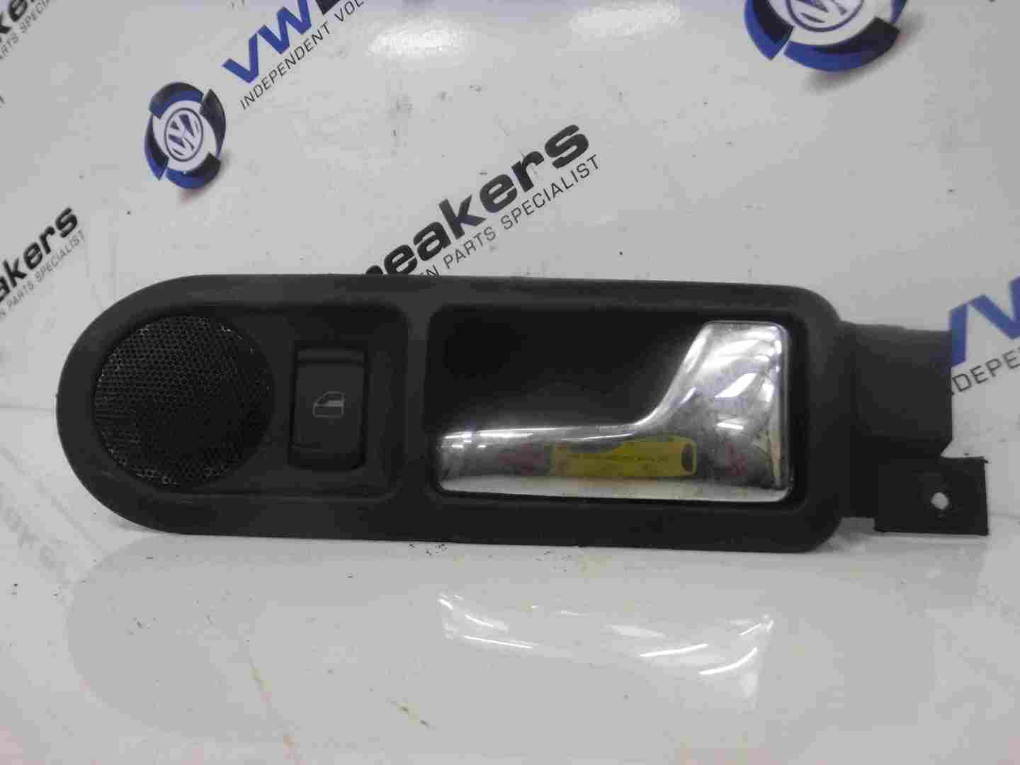 Volkswagen Passat 1996-2000 Drivers OSR Rear Interior Handle