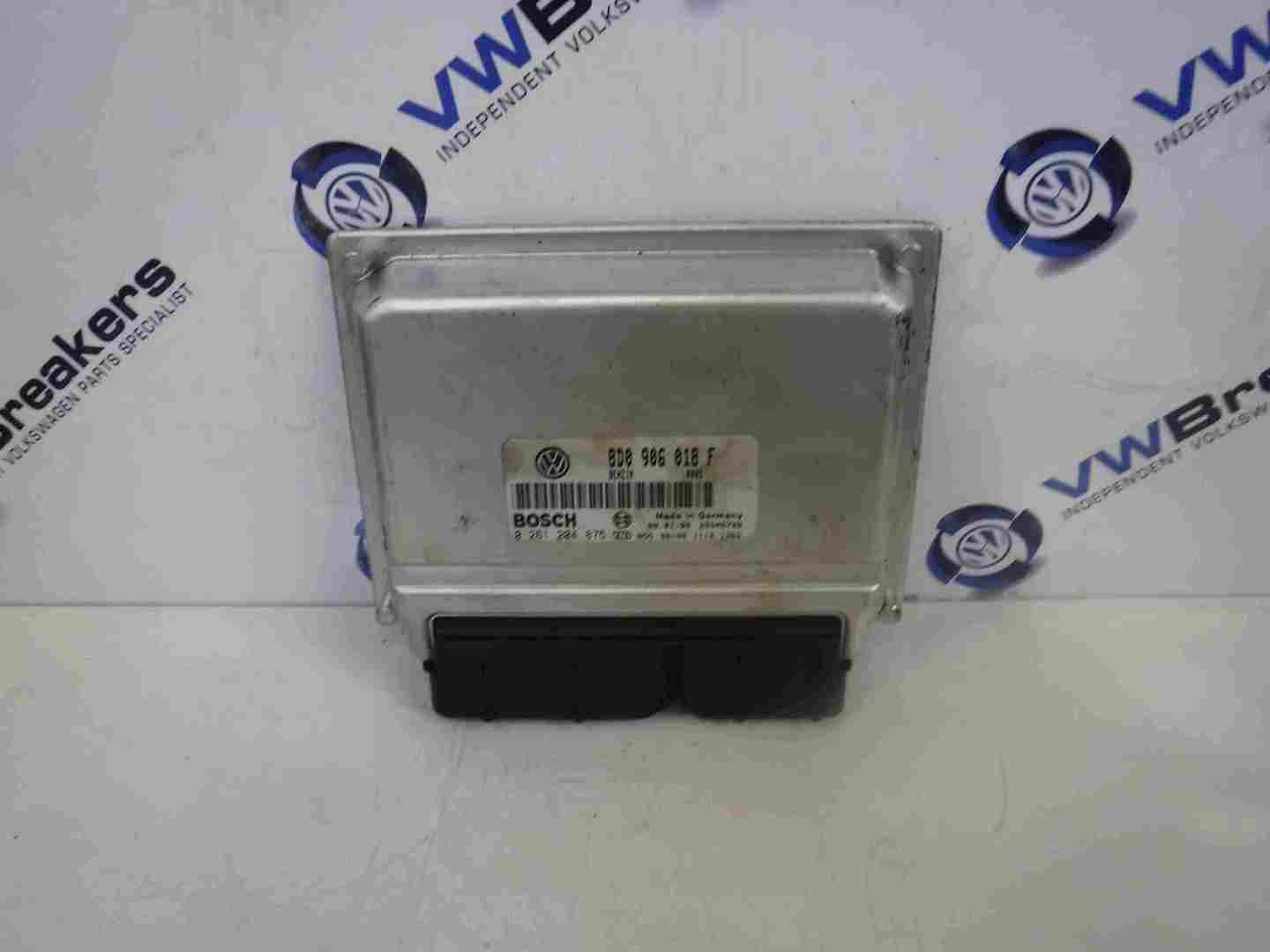 Volkswagen Passat 1996-2000 Engine Control Unit 8D0906018F