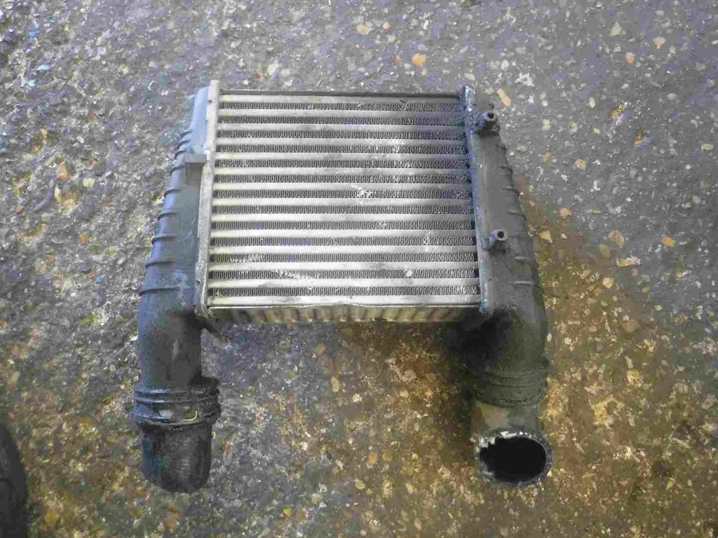Volkswagen Passat B5.5 2001-2005 1.9 TDi Turbo Intercooler 3B0145805D