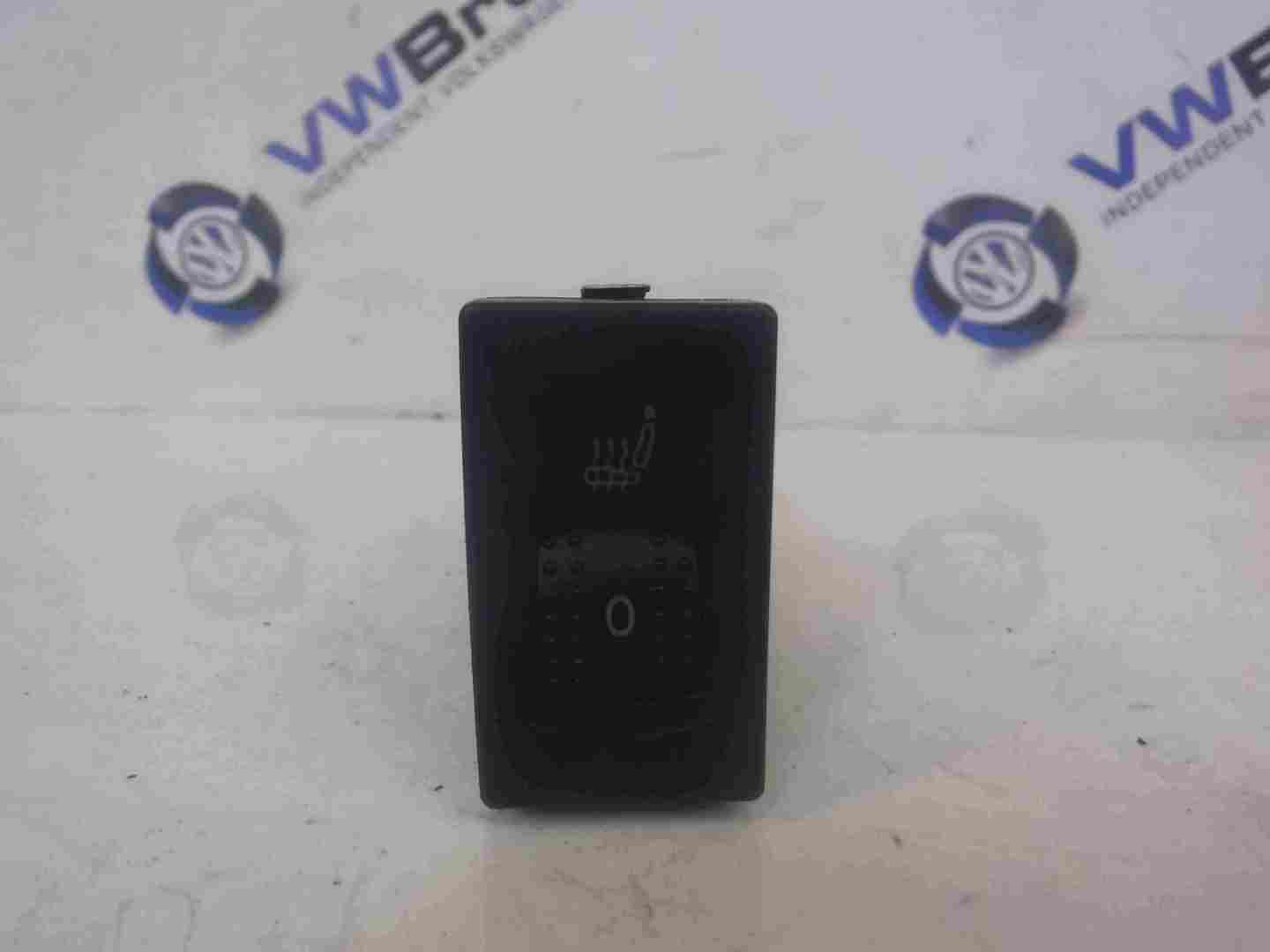 Volkswagen Passat B5.5 2001-2005 Heated Seat Button Switches 3B0963563D