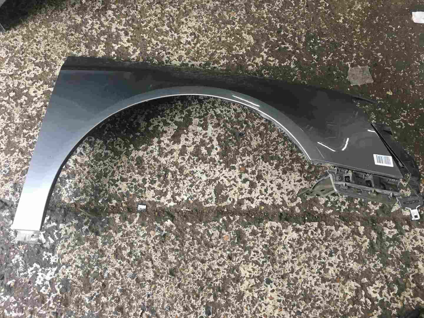 Volkswagen Passat B6 2005-2010 Drivers OS Wing Grey LA7T
