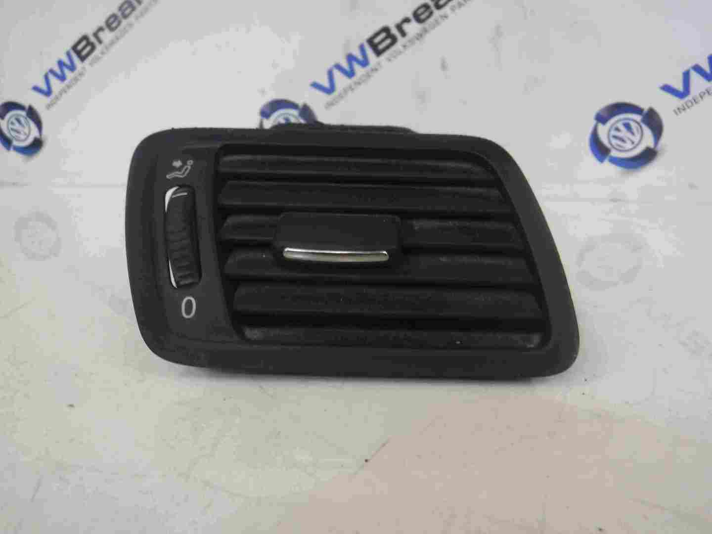 Volkswagen Passat B6 2005-2010 Drivers OSF Front Heater Vent 3C2819702E