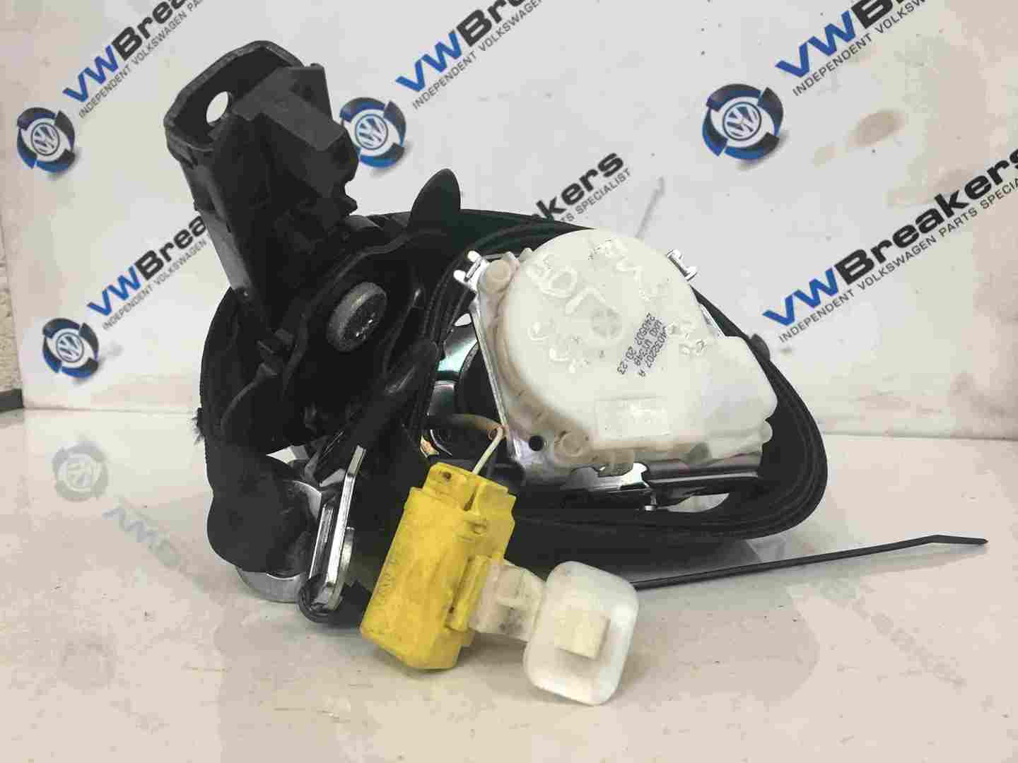 Volkswagen Passat B6 2005-2010 Drivers OSF Front Seatbelt