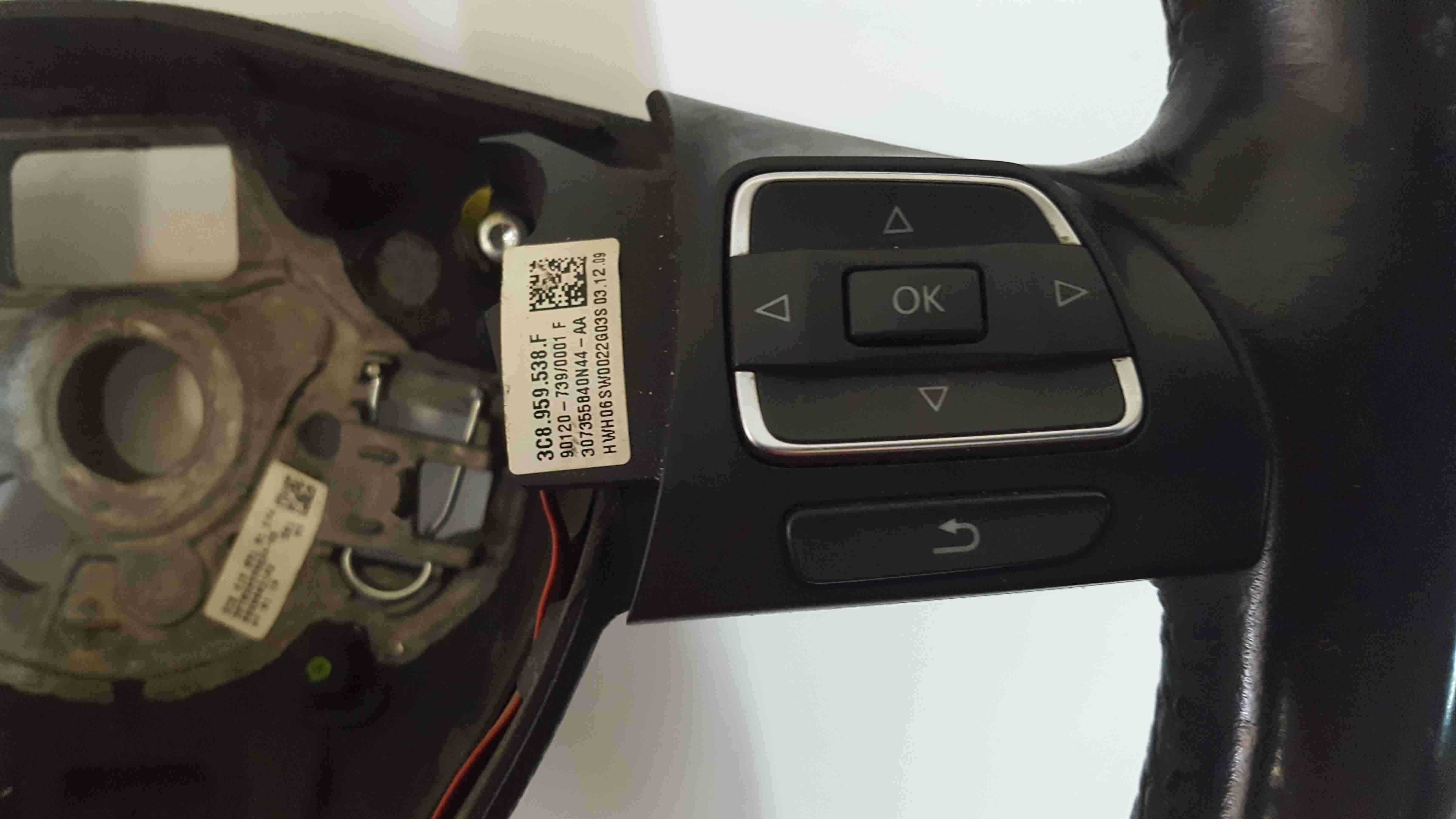Volkswagen Passat B6 Golf MK6 EOS 2005-2010 Steering Wheel Multifunction Buttons