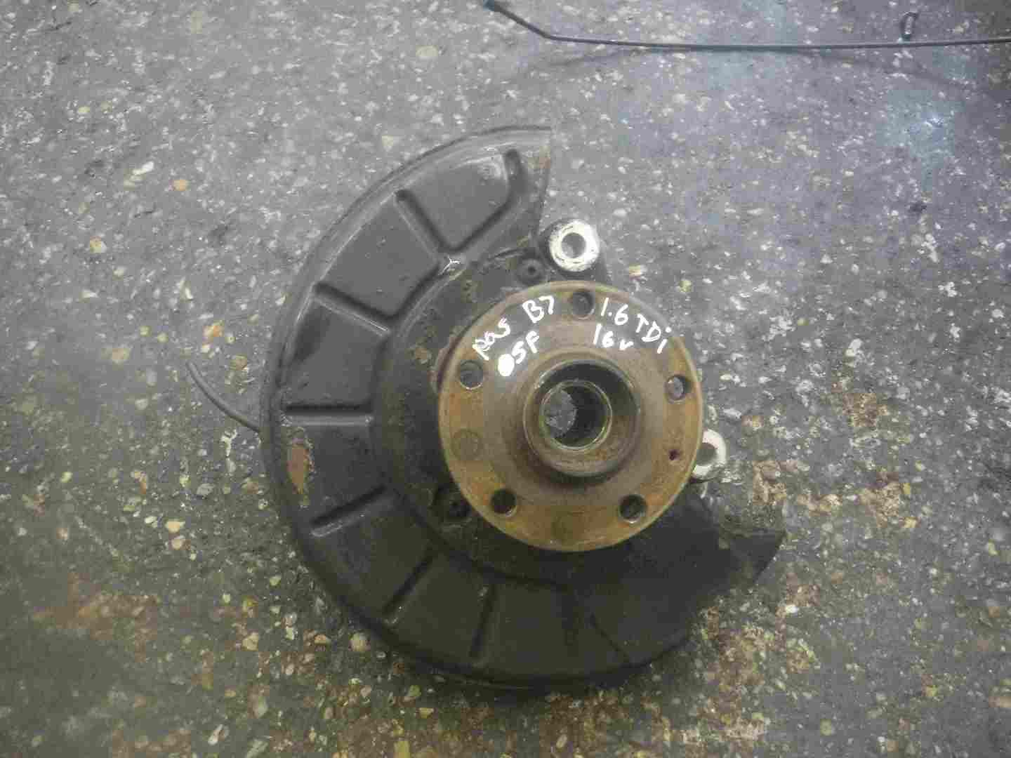 Volkswagen Passat B7 2010-2015 1.6 TDi Drivers OSF Front Wheel Hub