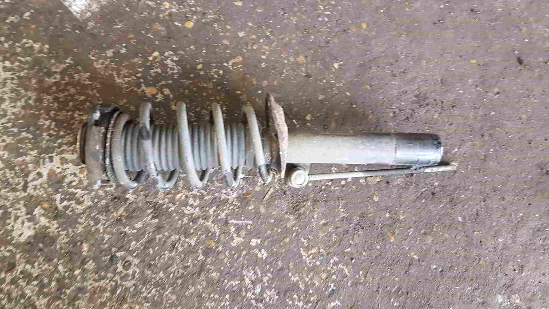 Volkswagen Passat B7 2010-2015 2.0 TDI Drivers OSF Front Spring Suspension LEG 