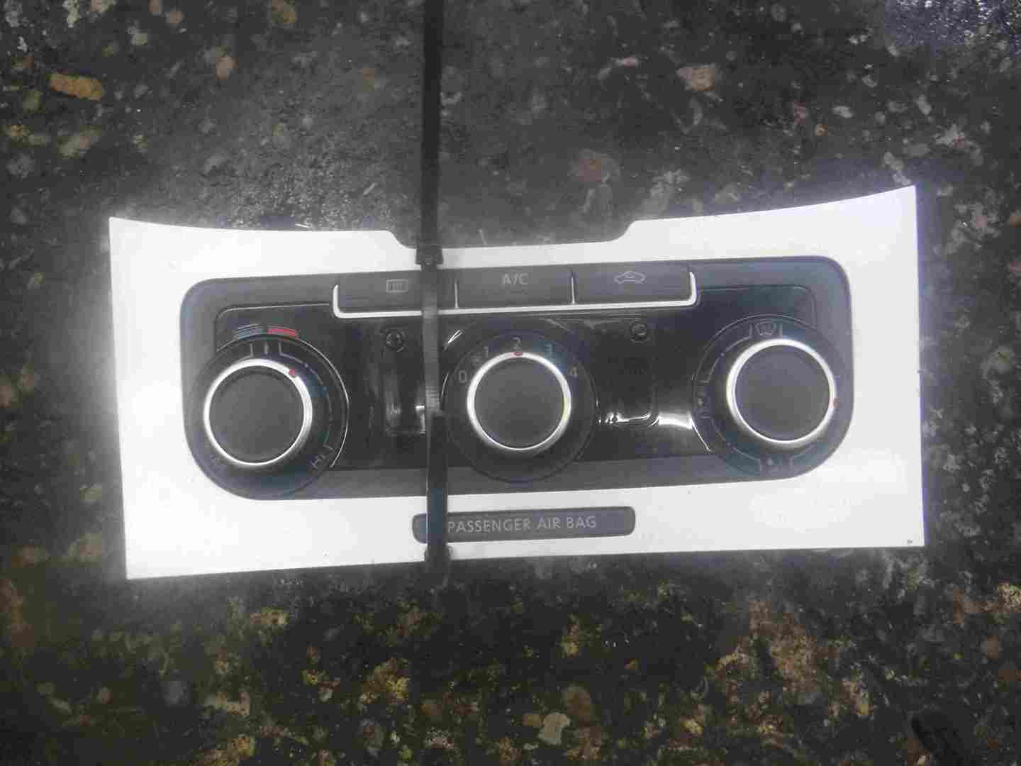 Volkswagen Passat B7 2010-2015 Heater Controls Climate Control Aircon 5HB011292