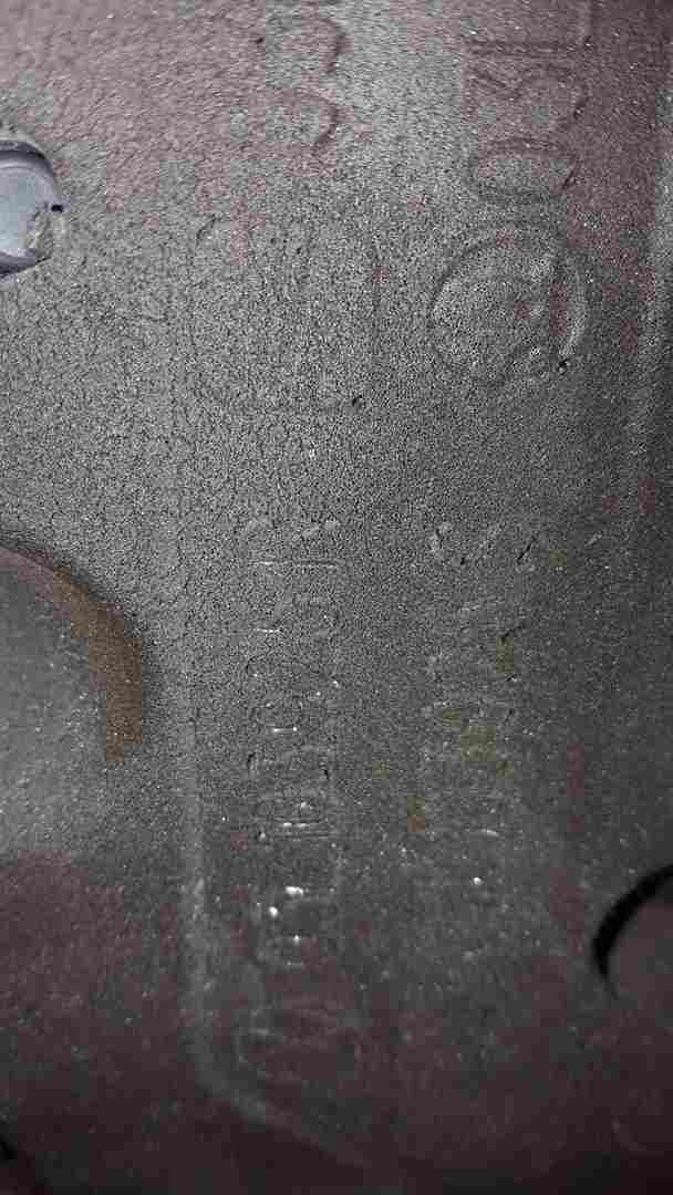 Volkswagen Passat B7 2010-2015 2.0 TDi Engine Cover 03l103925r