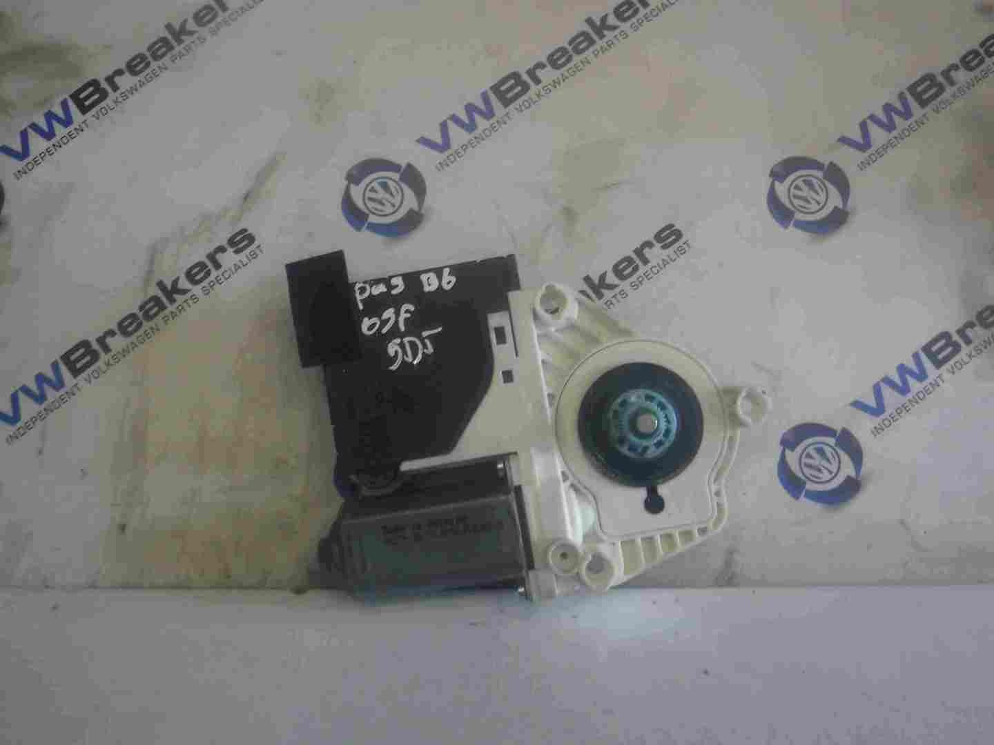 Volkswagen Passat estate B6 2005-2010 Drivers OSF Front Window Motor 1K0959793G
