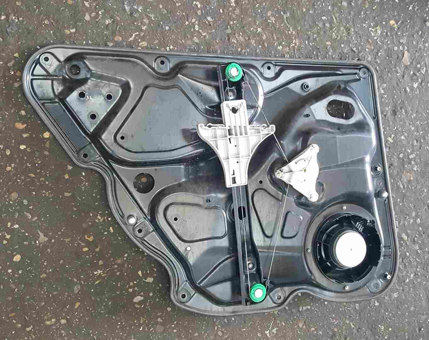 Volkswagen Passat Estate B6 2005-2010 Drivers OSR Rear Window Regulator