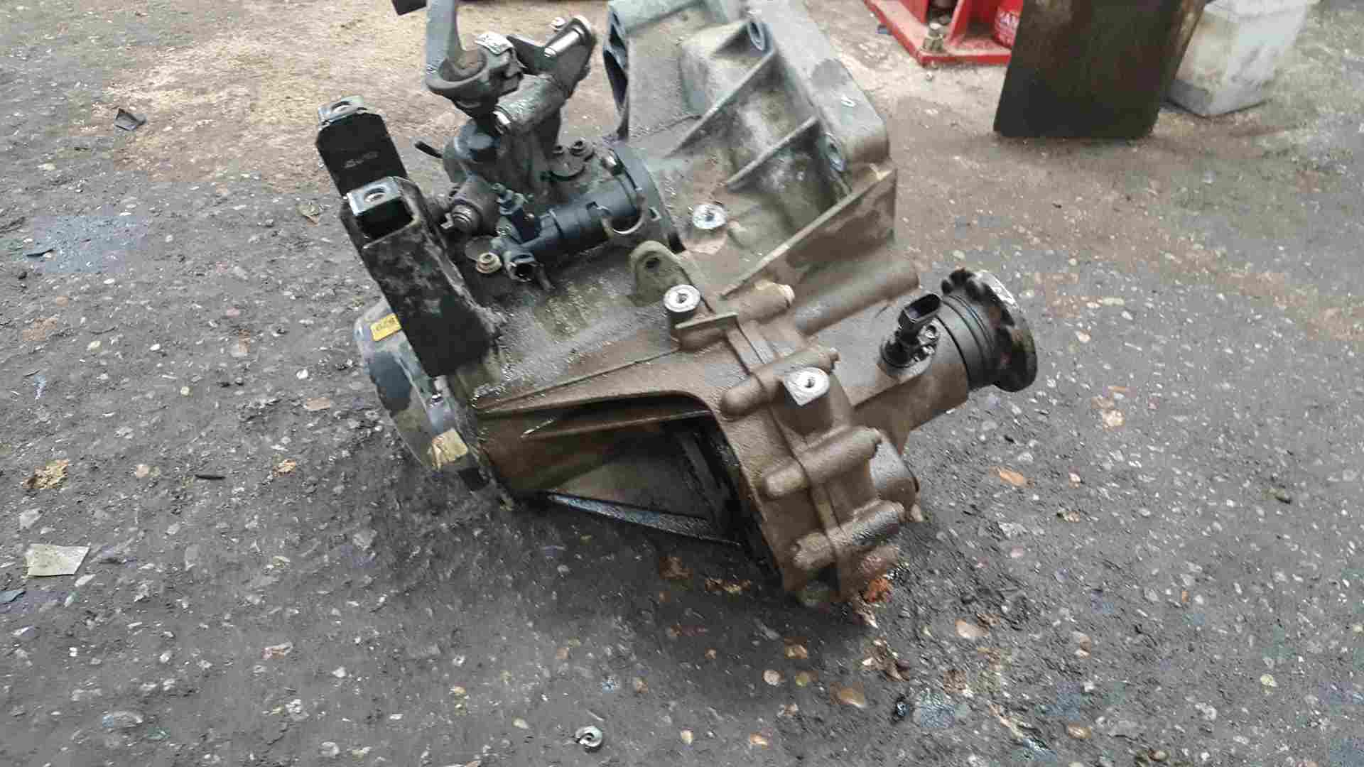 Volkswagen Polo + FOX 2006-2008 9N3 1.2 6V Gearbox JHN