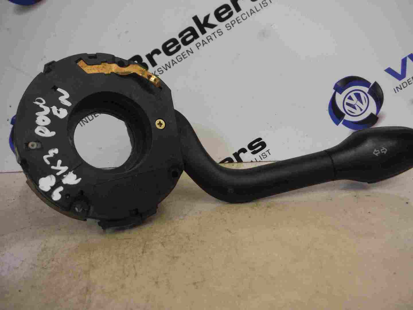 Volkswagen Polo 1995-1999 6N Steering Wheel Indicator Stalk Switch