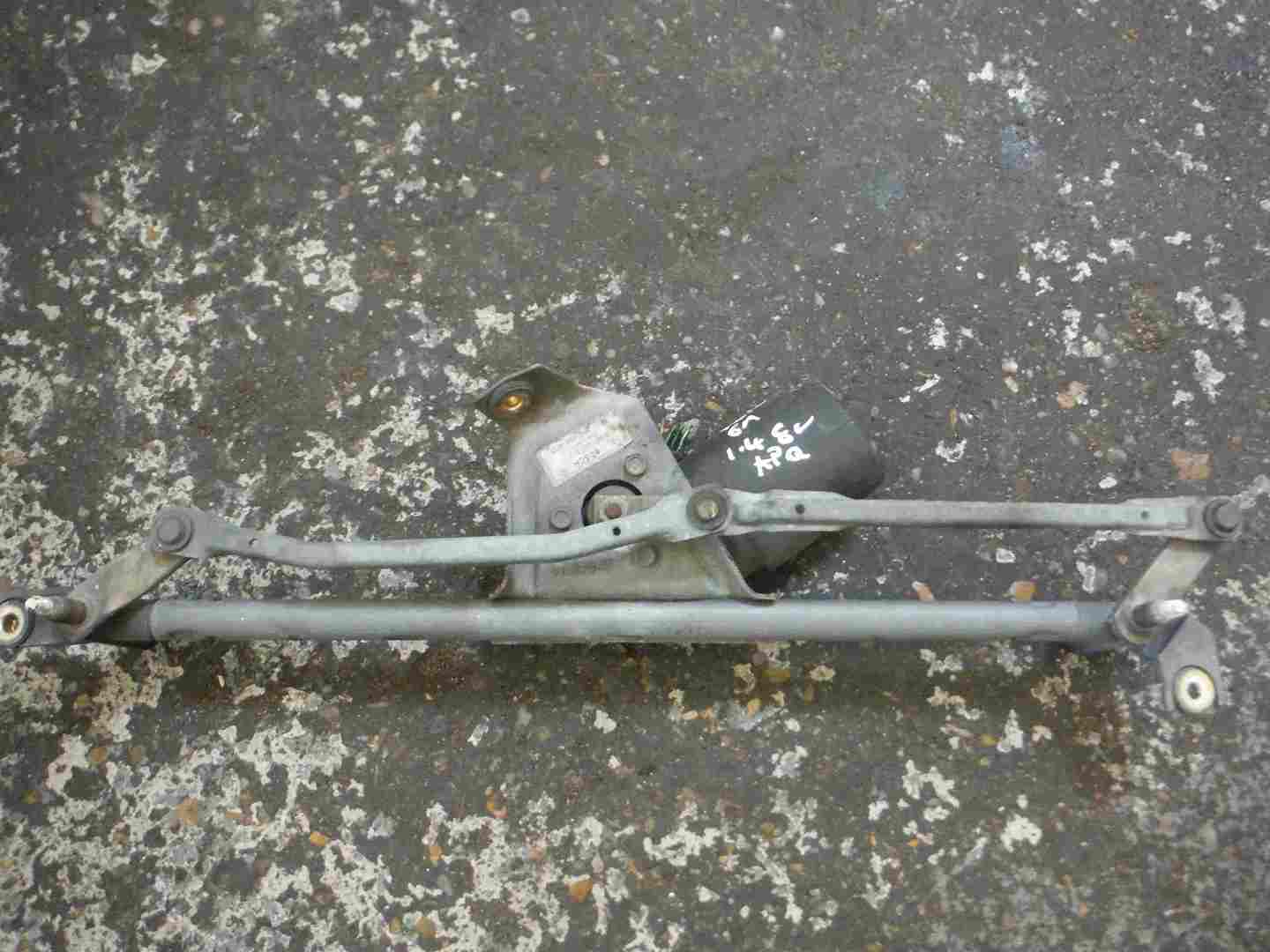 Volkswagen Polo 1999-2003 6N2 Windscreen Wiper Motor  linkage Complete