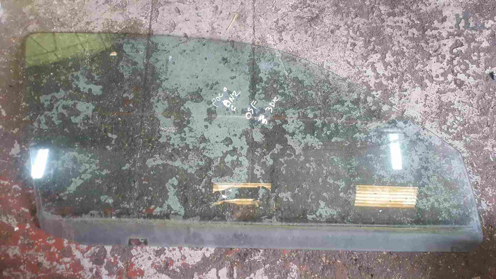 Volkswagen Polo 1999-2003 6N2 Drivers OSF Front Window Glass 3Dr