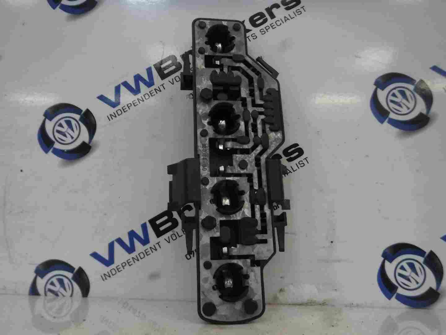 Volkswagen Polo 1999-2003 6N2 Drivers OSR NSR Rear Light Bulb Holder