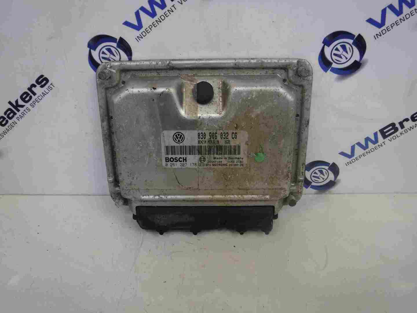 Volkswagen Polo 1999-2003 6N2 Engine Control Unit 030906032CG