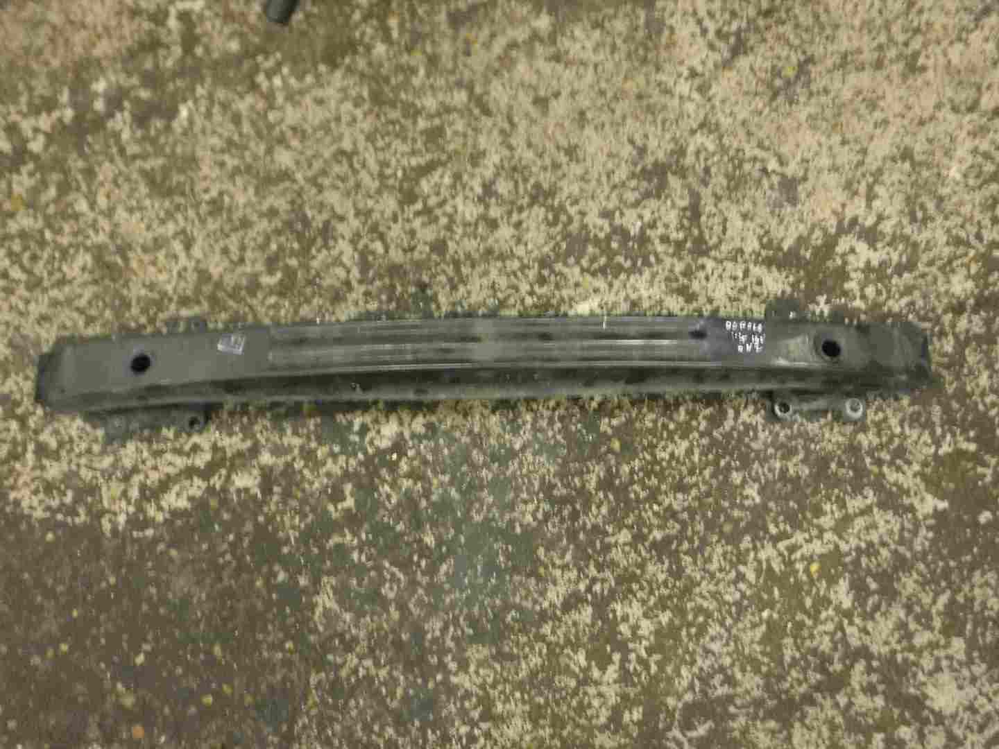 Volkswagen Polo 1999-2003 6N2 Front Bumper Reinforcement Bar Support