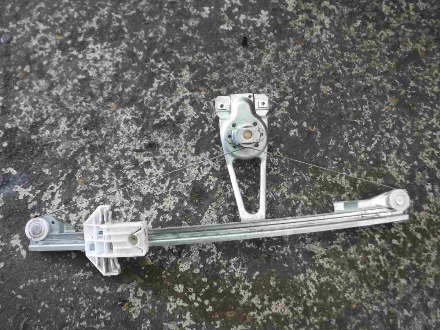Volkswagen Polo 1999-2003 6N2 Passenger NSR Window Regulator