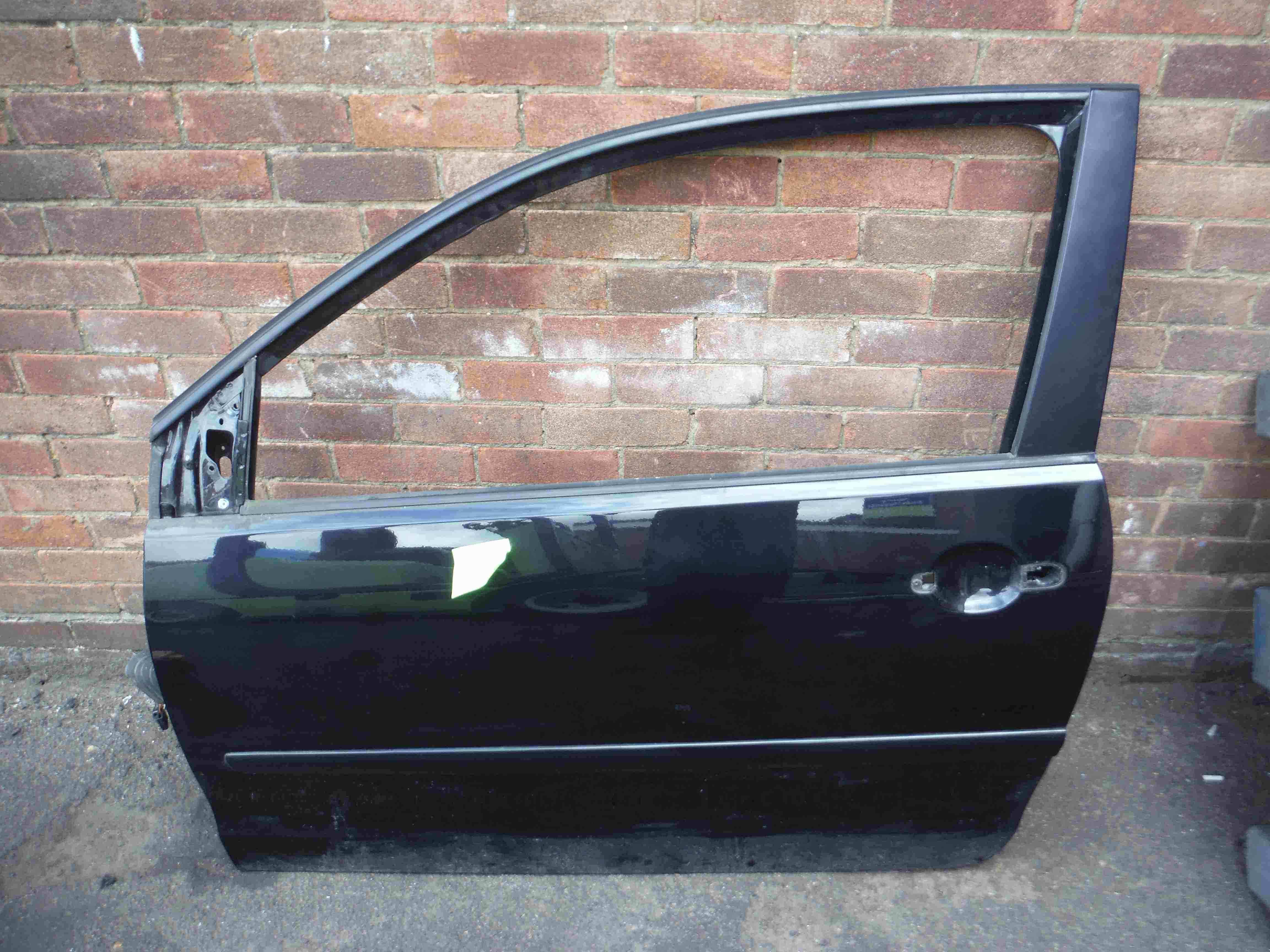 Volkswagen Polo 2003-2008 9N3 Passenger NSF Front Door Black LC9Z 5dr