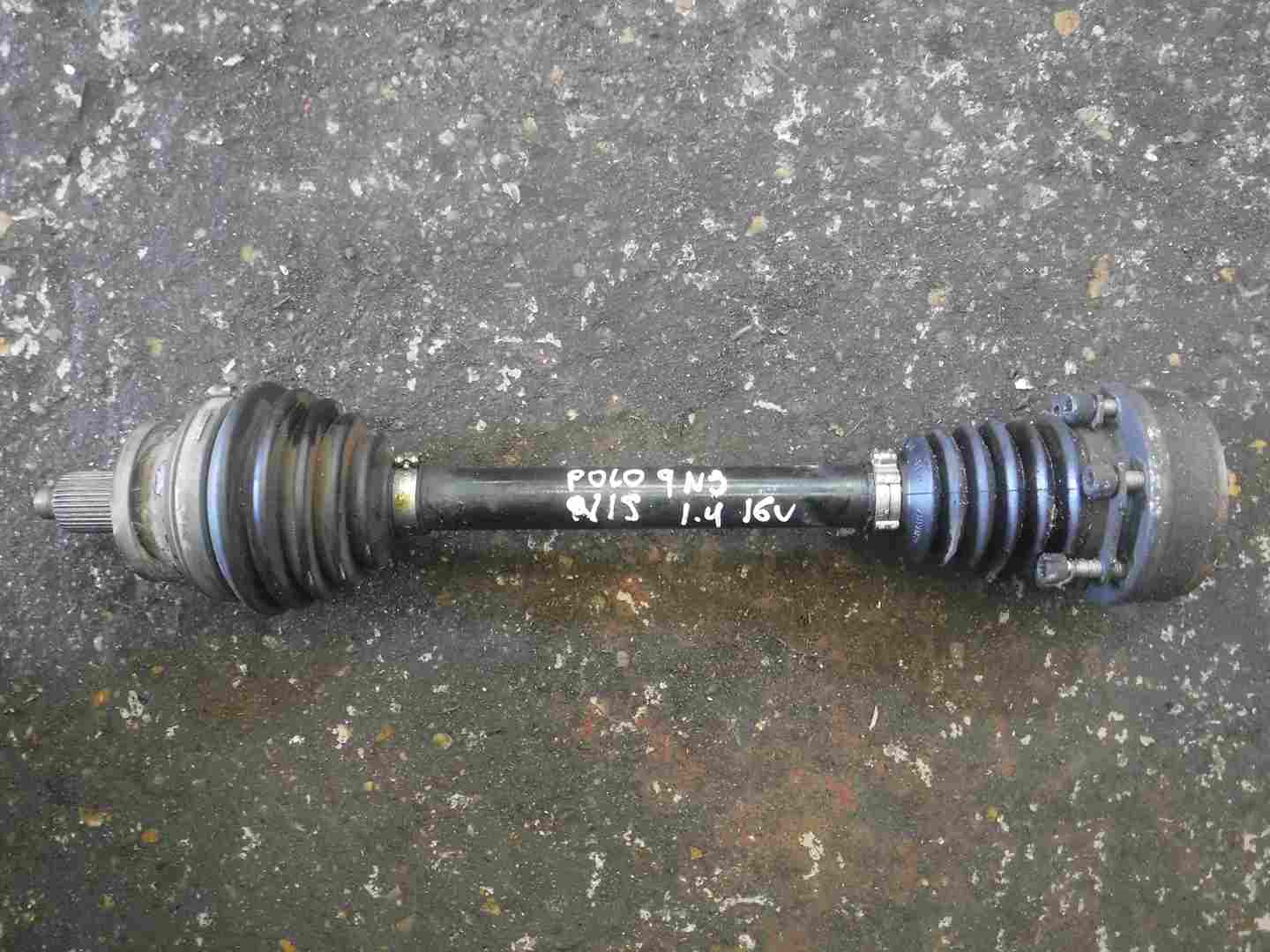 Volkswagen Polo 2006-2008 9N3 1.4 16v Passenger NSF Front Driveshaft