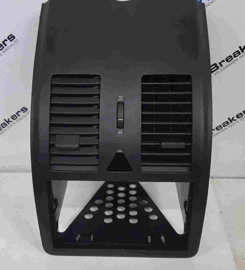 Volkswagen Polo 6N2 1999-2003 Centre Heater Vents Panel 6N0858069C