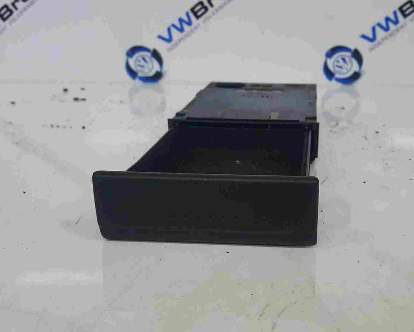 Volkswagen Polo 6N2 1999-2003 Compartment Tray 6N0858373