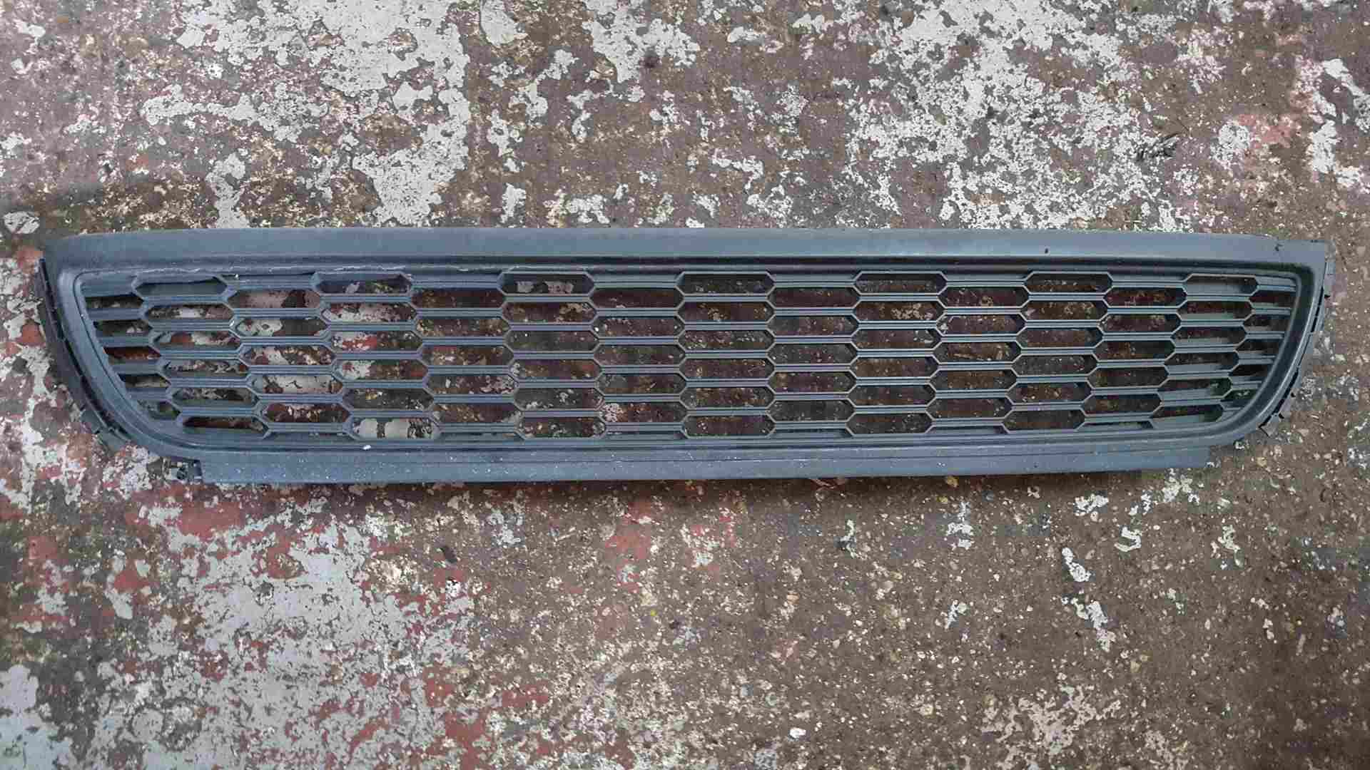Volkswagen Polo 6R 2009-2014 Front Bumper Grill Lower 6R0853677A