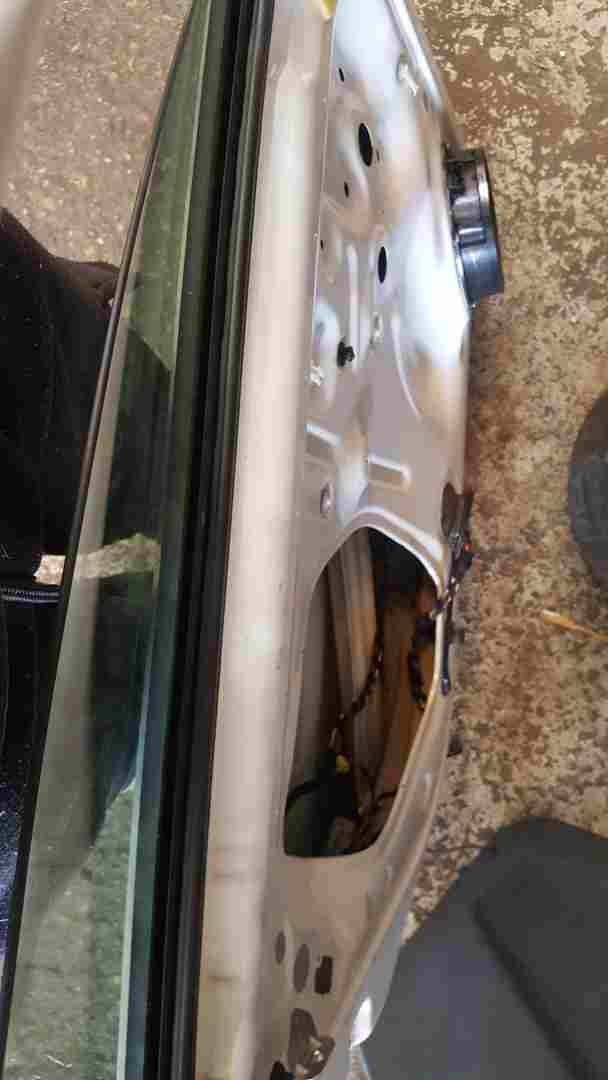 Volkswagen Polo 6R 2009-2014 Passenger NSF Front Door White Lb9a 5Dr