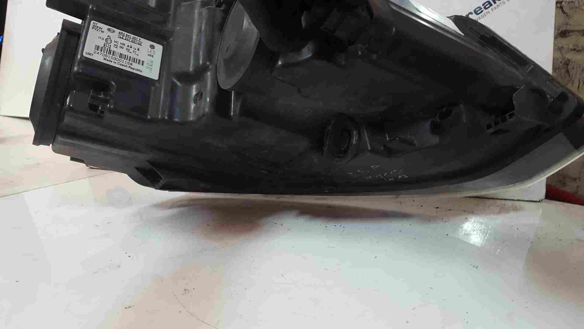 Volkswagen Polo 6R 2009-2014 Passenger NSF Front Headlight Broken Brackets