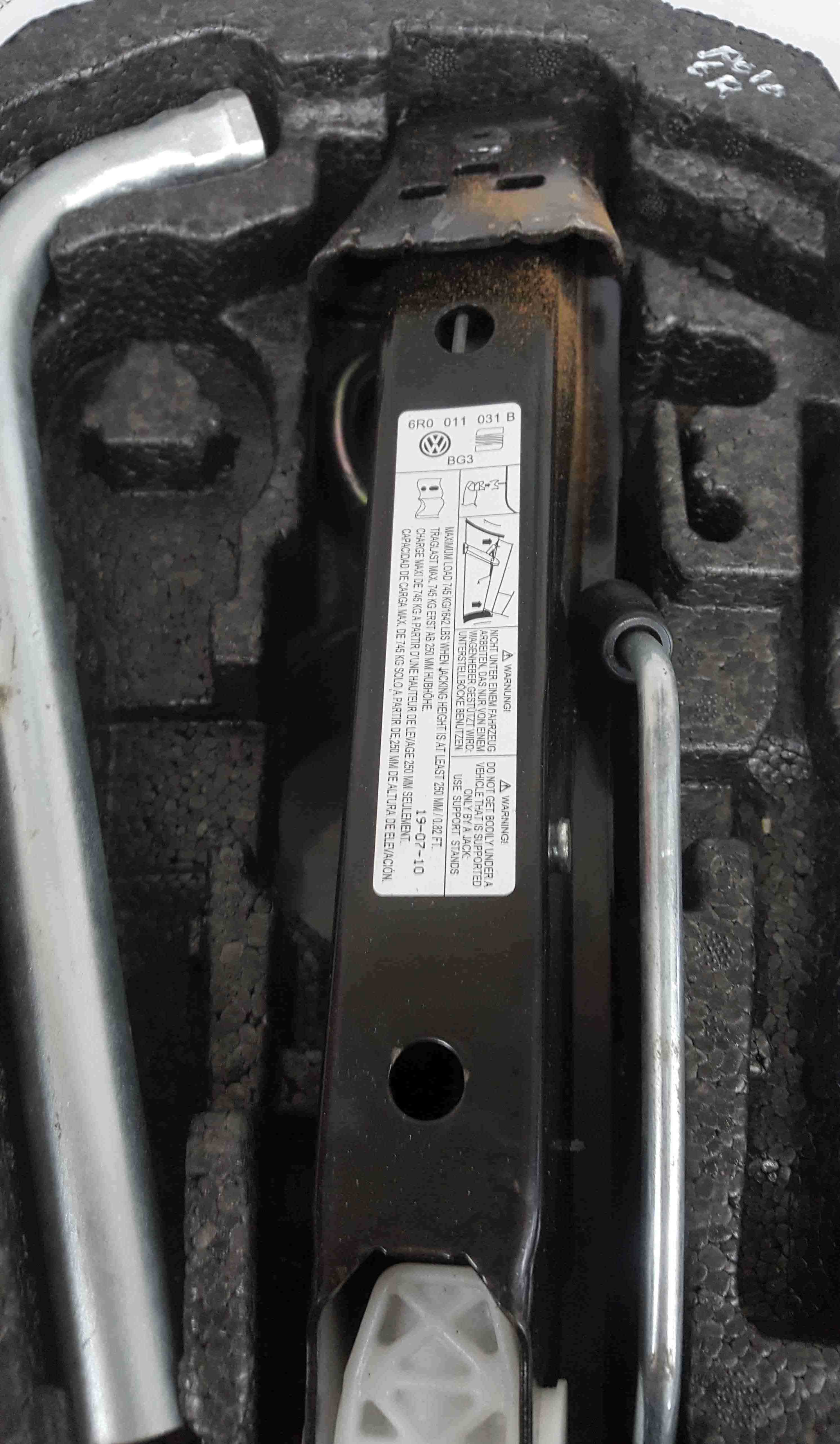 Volkswagen Polo 6R 2009-2015 Jack Set Brace Lift 6R0011031B