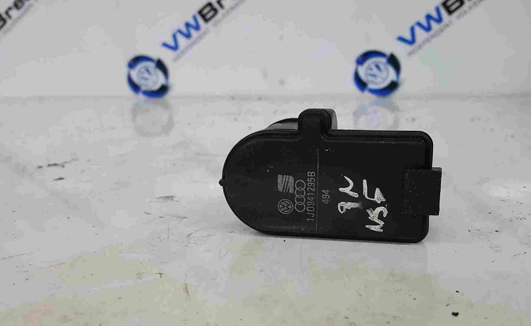 Volkswagen Polo 9N 2003-2006 Headlight Adjuster Levelling Sensor 1J0941295B