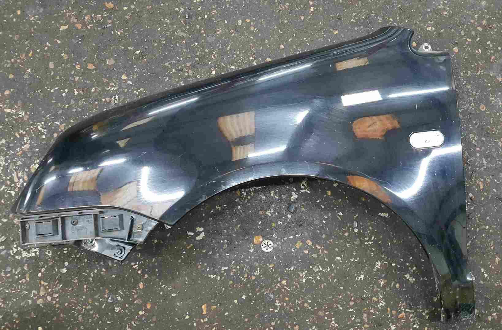 Volkswagen Polo 9N 2003-2006 Passenger NS Wing Black L041