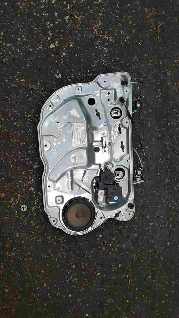 Volkswagen Polo 9N 2003-2006 Passenger NSF Front Window Motor + Regulator 5dr