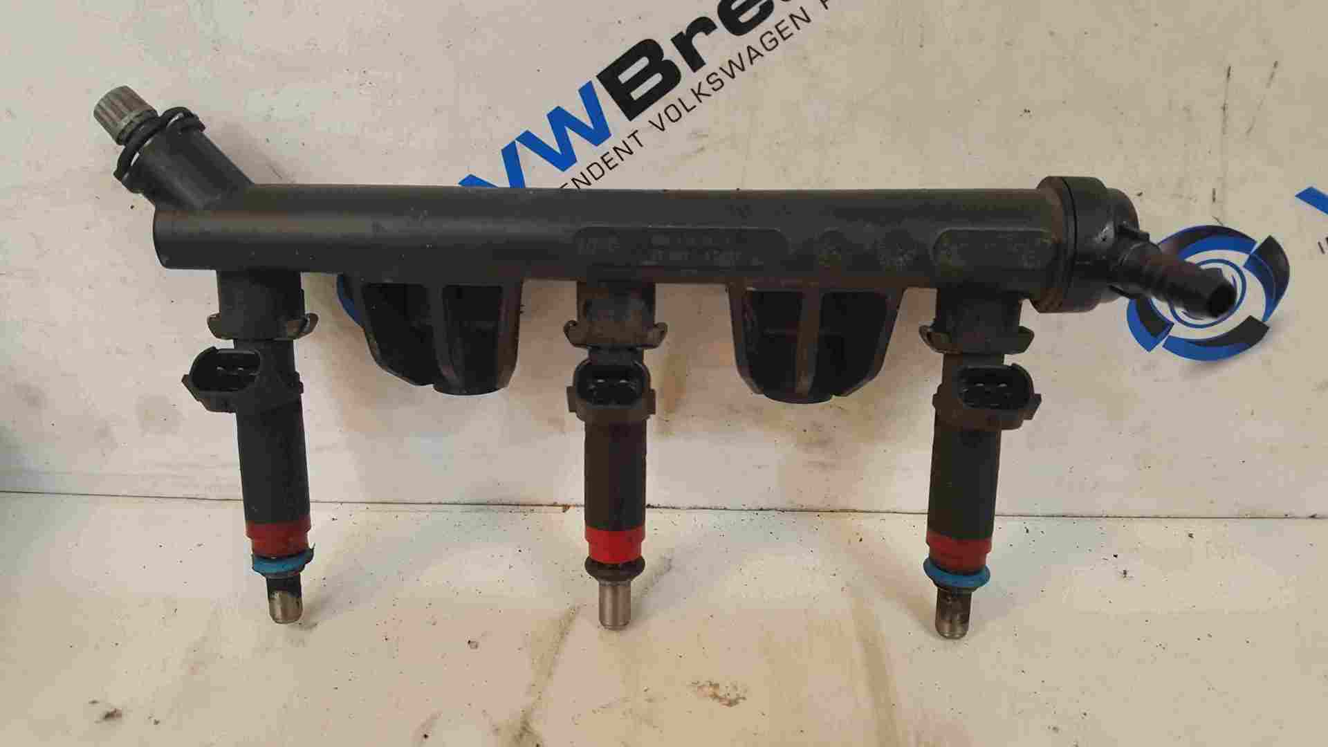 Volkswagen Polo 9N3 2006-2008 1.2 Fuel Injectors X3 + Rail BMD 03D133319F